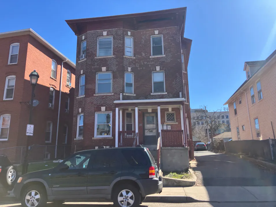 512 Broad St Hartford, CT 06106, Hartford County
