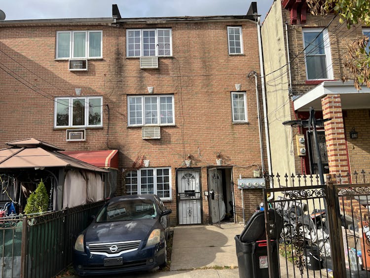 584 Hinsdale Street Brooklyn, NY 11207, Kings County