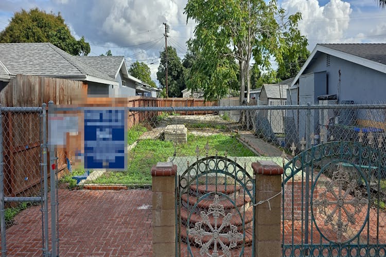 407 N Laurel St Santa Ana, CA 92703, Orange County