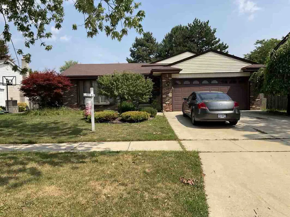 24705 Colonial Dr Woodhaven, MI 48183, Wayne County