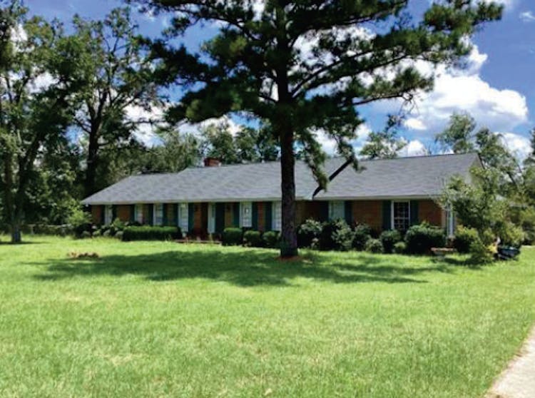 20 River St Lumber City, GA 315490000, Telfair County