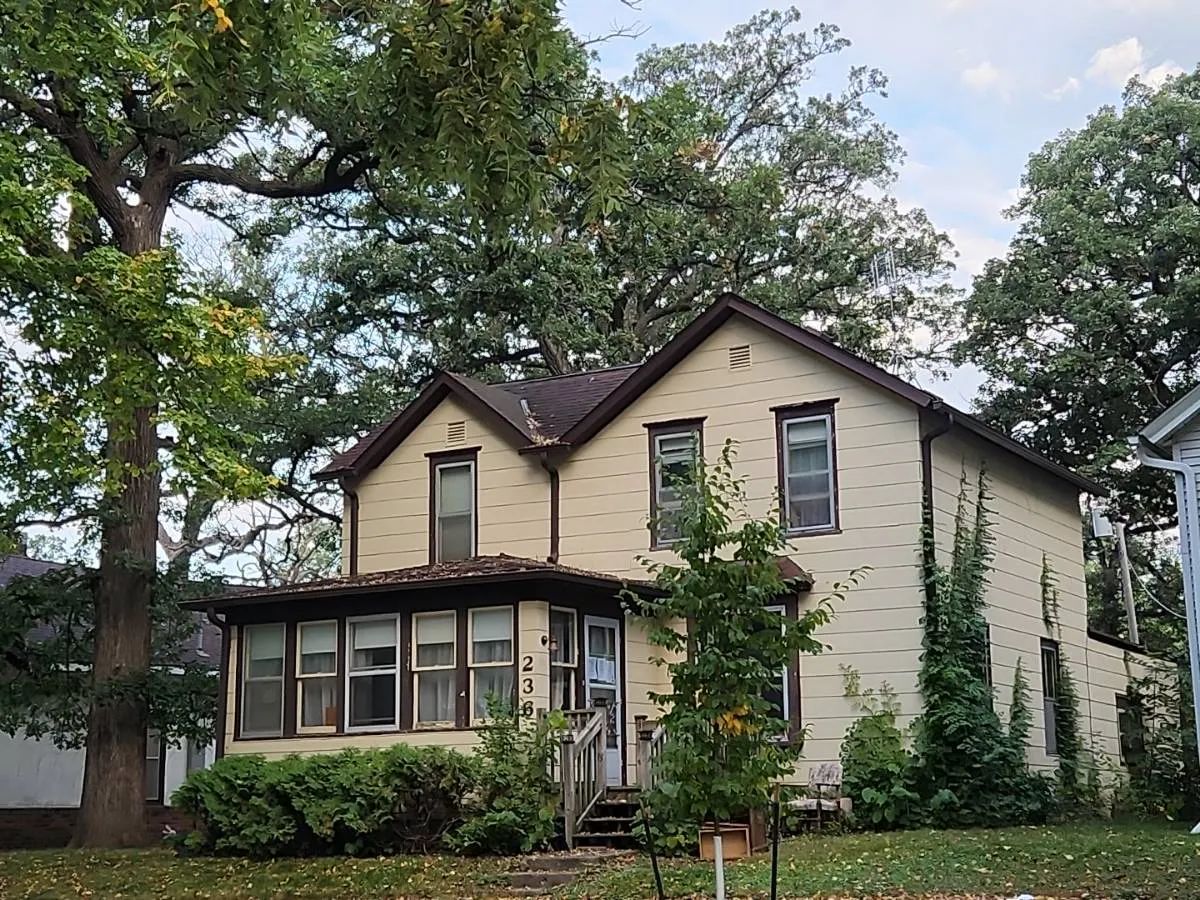 Pearl St, Albert Lea, MN 56007 #1