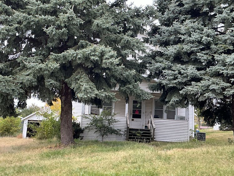 317 N Chestnut Genoa, NE 68640, Nance County