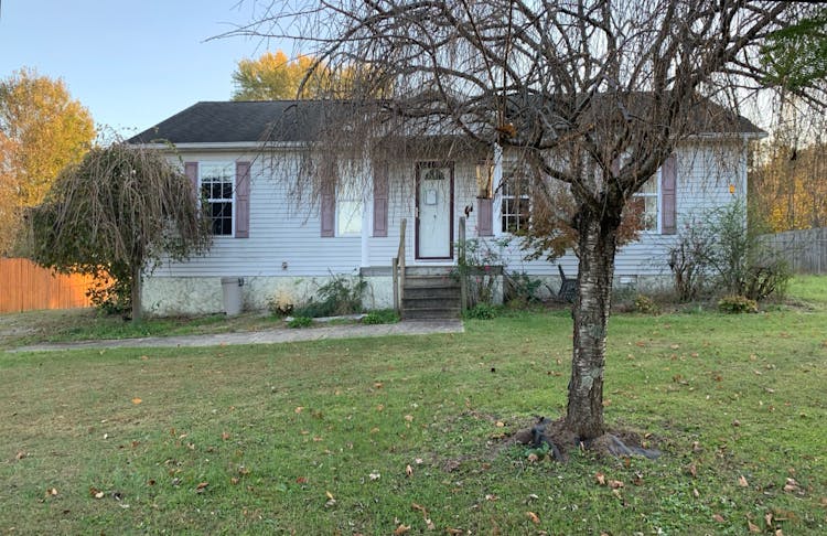 1594 Parker Rd Sparta, TN 38583, White County