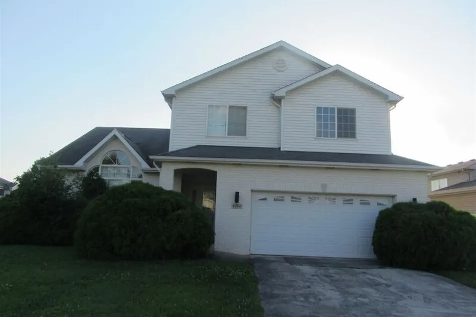 694 Cassandra Ln University Park, IL 60484, Will County