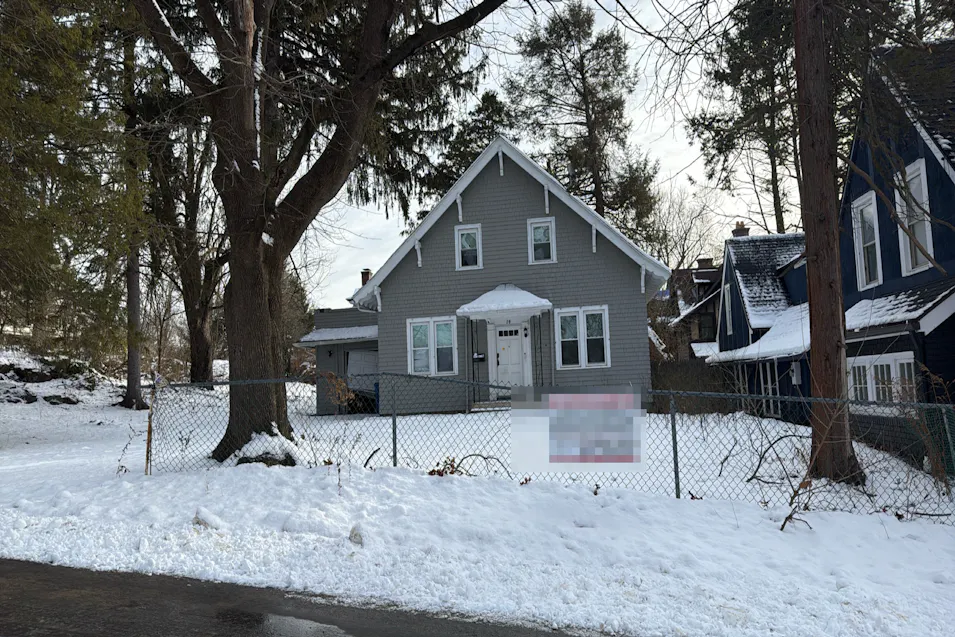 28 Trowbridge St Waterbury, CT 06710, New Haven County