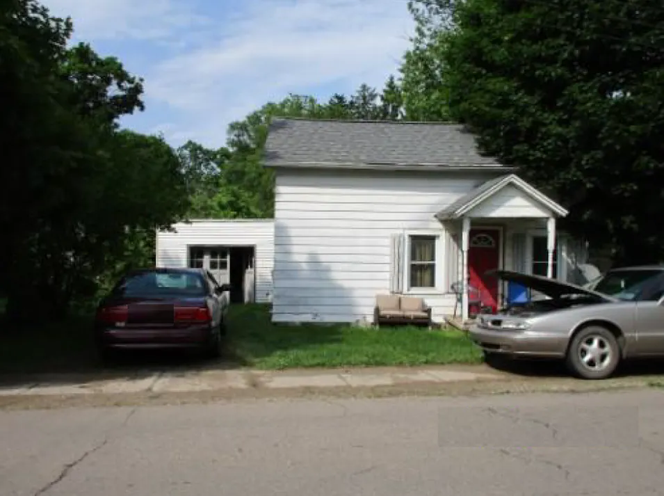 332 E Main St Hubbardston, MI 48845, Ionia County