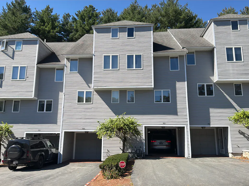 909 Sherwood Forest Lane  Unit 909 Saugus, MA 01906, Essex County