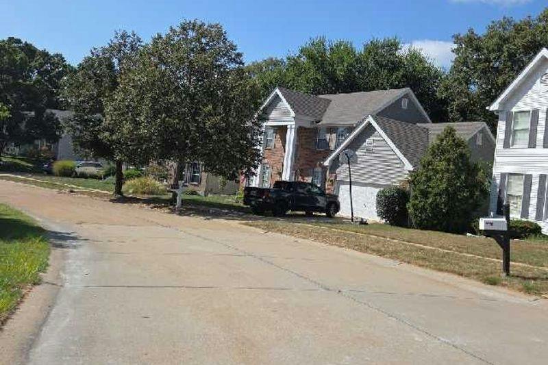 Beacon Point Ln, Wildwood, MO 63040