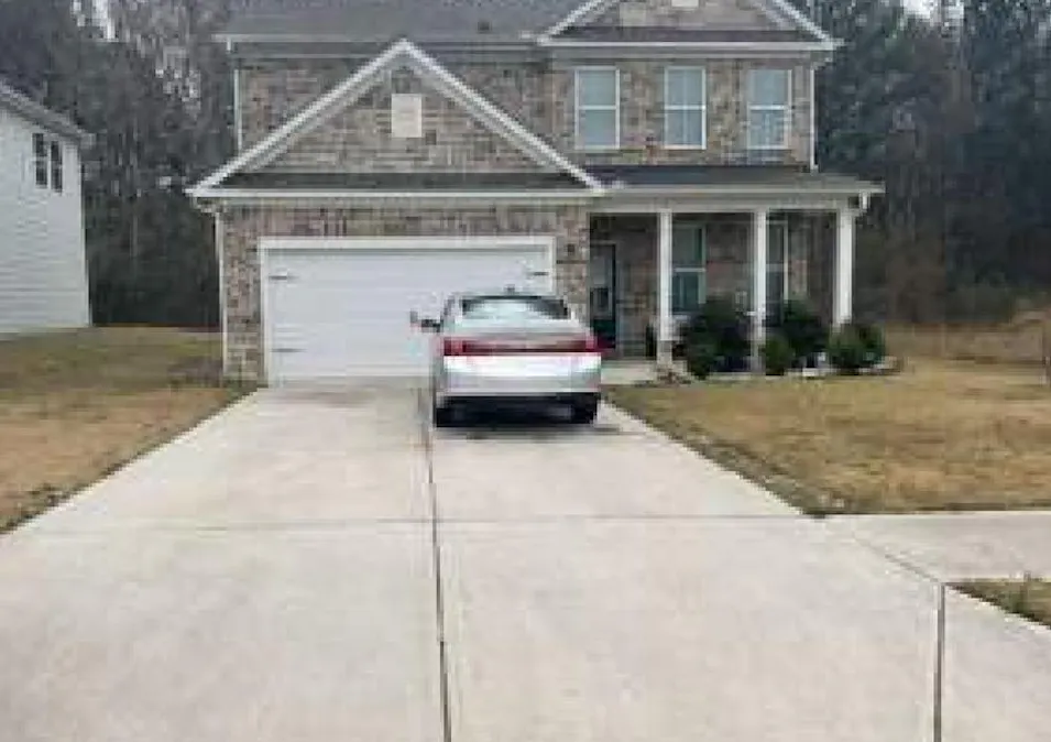 137 Hunts Ml Cir Griffin, GA 30224, Spalding County