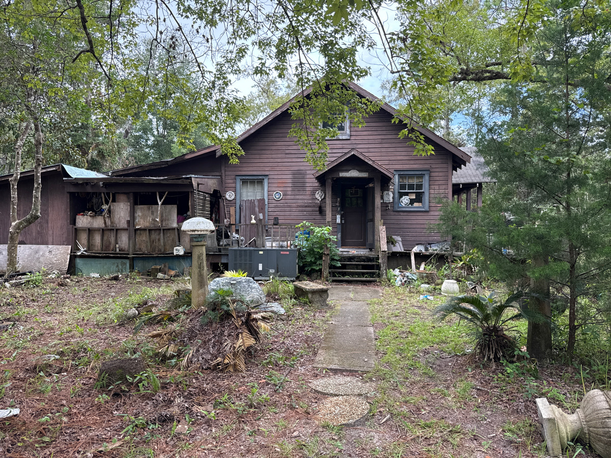 2049 Deel Rd