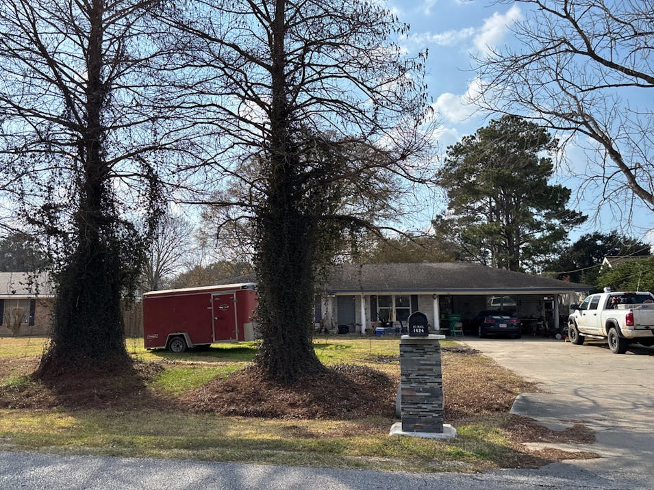 1424 S Morgan Ave Broussard, LA 70518, Lafayette County