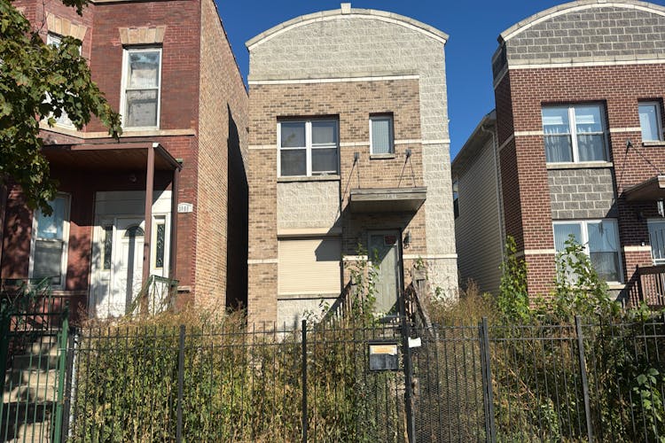 3904 W Congress Pkwy Chicago, IL 60624, Cook County