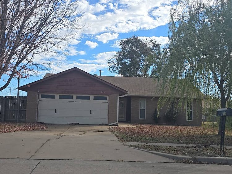 348 Warwick Rd Ponca City, OK 74601, Kay County