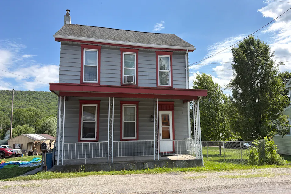 427 Center St Lykens, PA 17048, Dauphin County