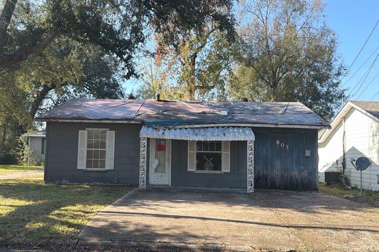 803 Cass St Sulphur, LA 70663, Calcasieu County