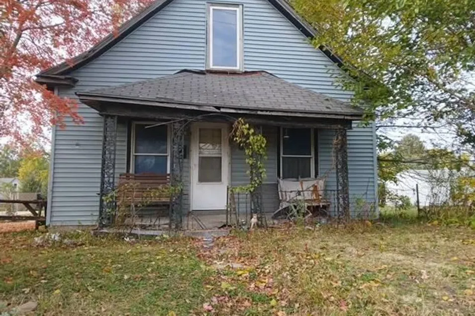 614 E 30th St Des Moines, IA 50317, Polk County