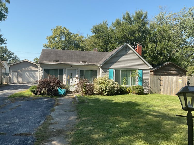 17946 Locust St Lansing, IL 60438, Cook County