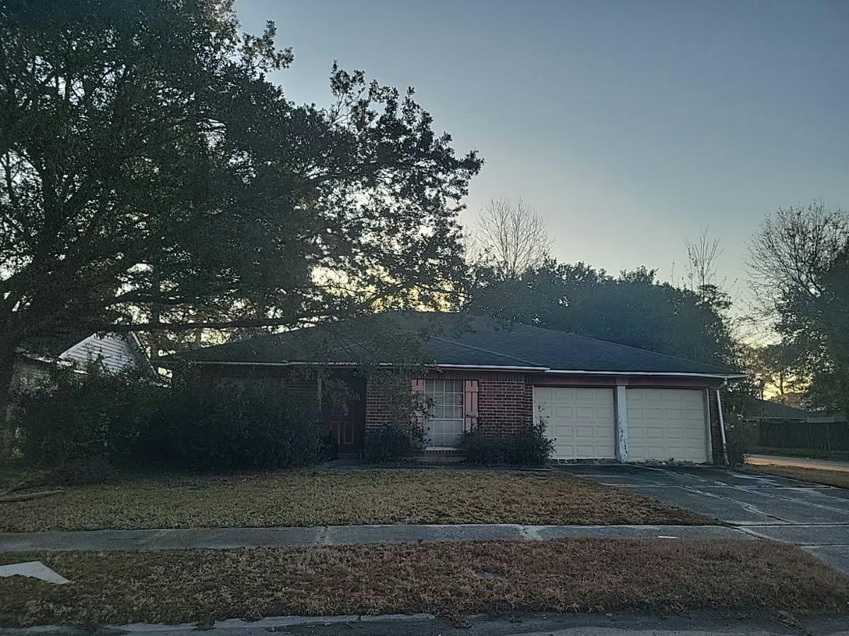 Queens Dr, Slidell, LA 70458