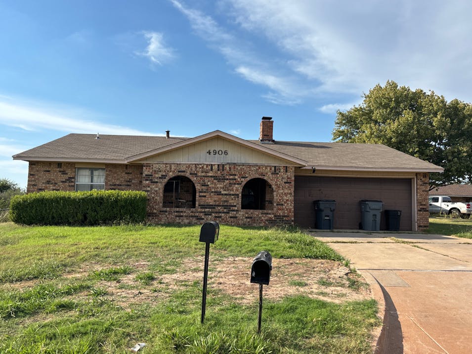 4906 SE Dover Dr Lawton, OK 73501, Comanche County