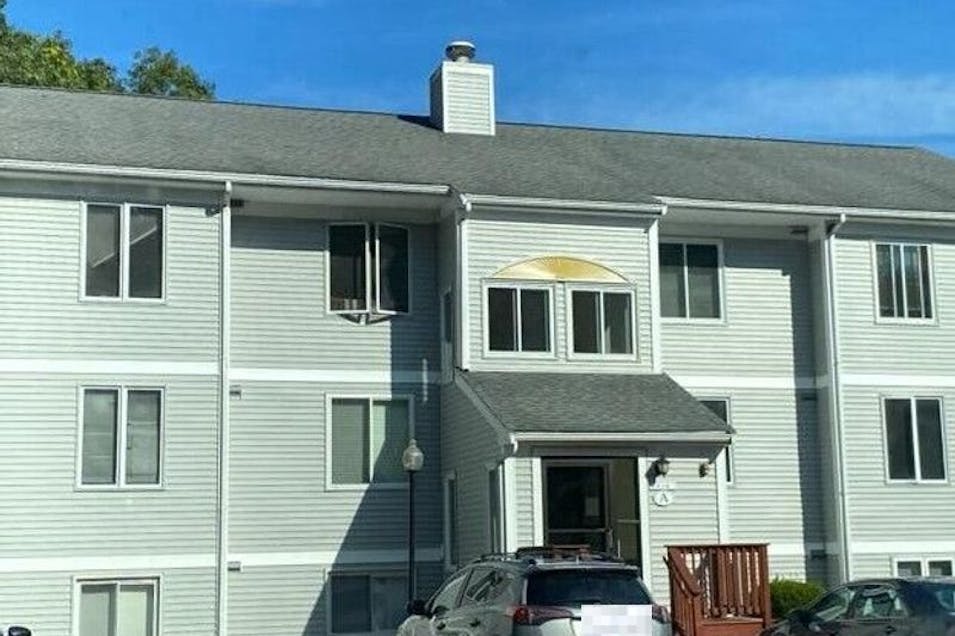 330 Sunderland Rd 1 Worcester, MA 01604, Worcester County