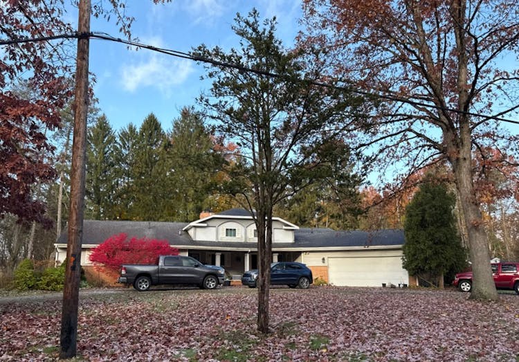 20 Harmony Hills D Akron, OH 44321, Summit County