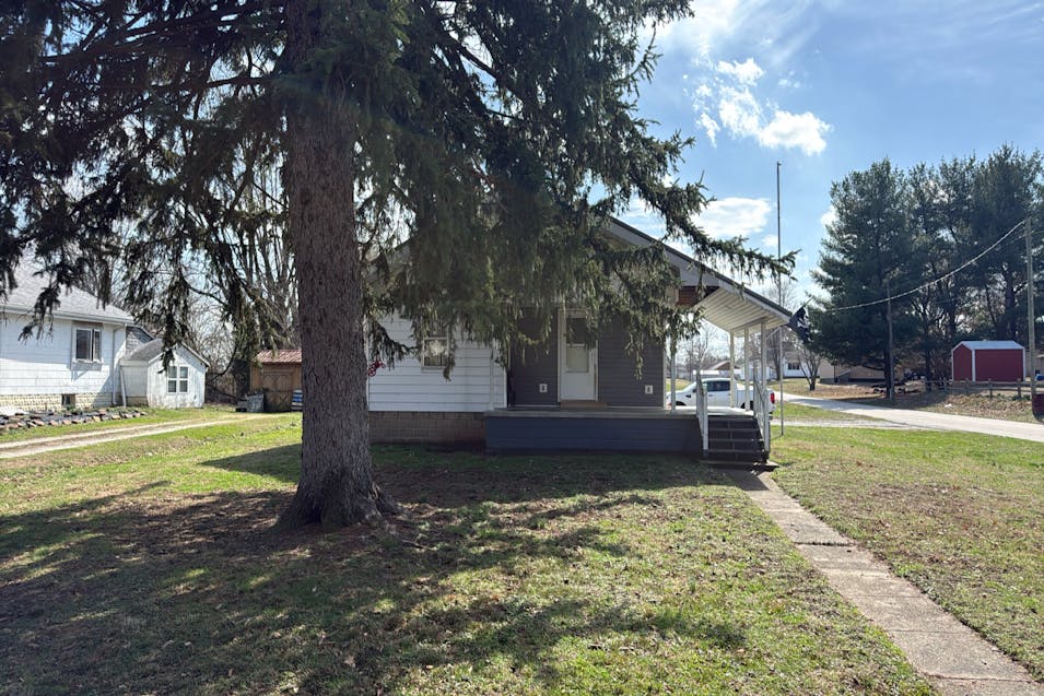 516 John St Plainville, IN 47568, Daviess County