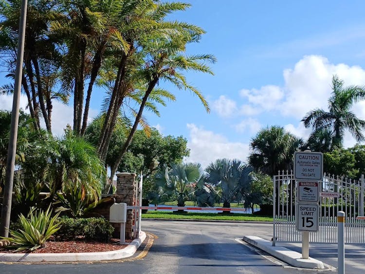 1212 NW 159th Lane Pembroke Pines, FL 33028, Broward County