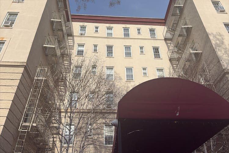 1 Park Ln Apt 3c 3c Mount Vernon, NY 10552, Westchester County