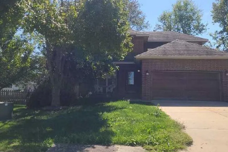 507 N Cherrywood Ave Republic, MO 65738, Greene County