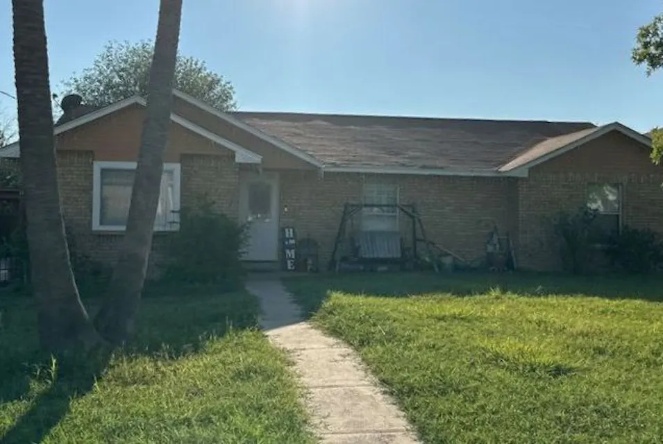 201 Westlake Boulevard Eagle Pass, TX 78852, Maverick County