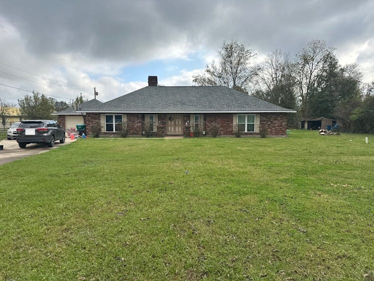 5738 Poydras Bayou Dr. Erwinville, LA 70729, West Baton Rouge County