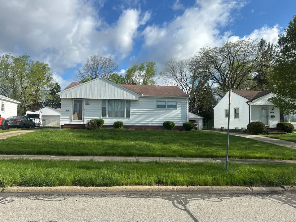 11030 Gabriella Dr Parma, OH 44130, Cuyahoga County