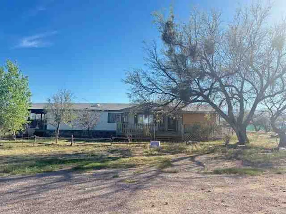 1318 N Paseo Temblon Sierra Vista, AZ 85635, Cochise County