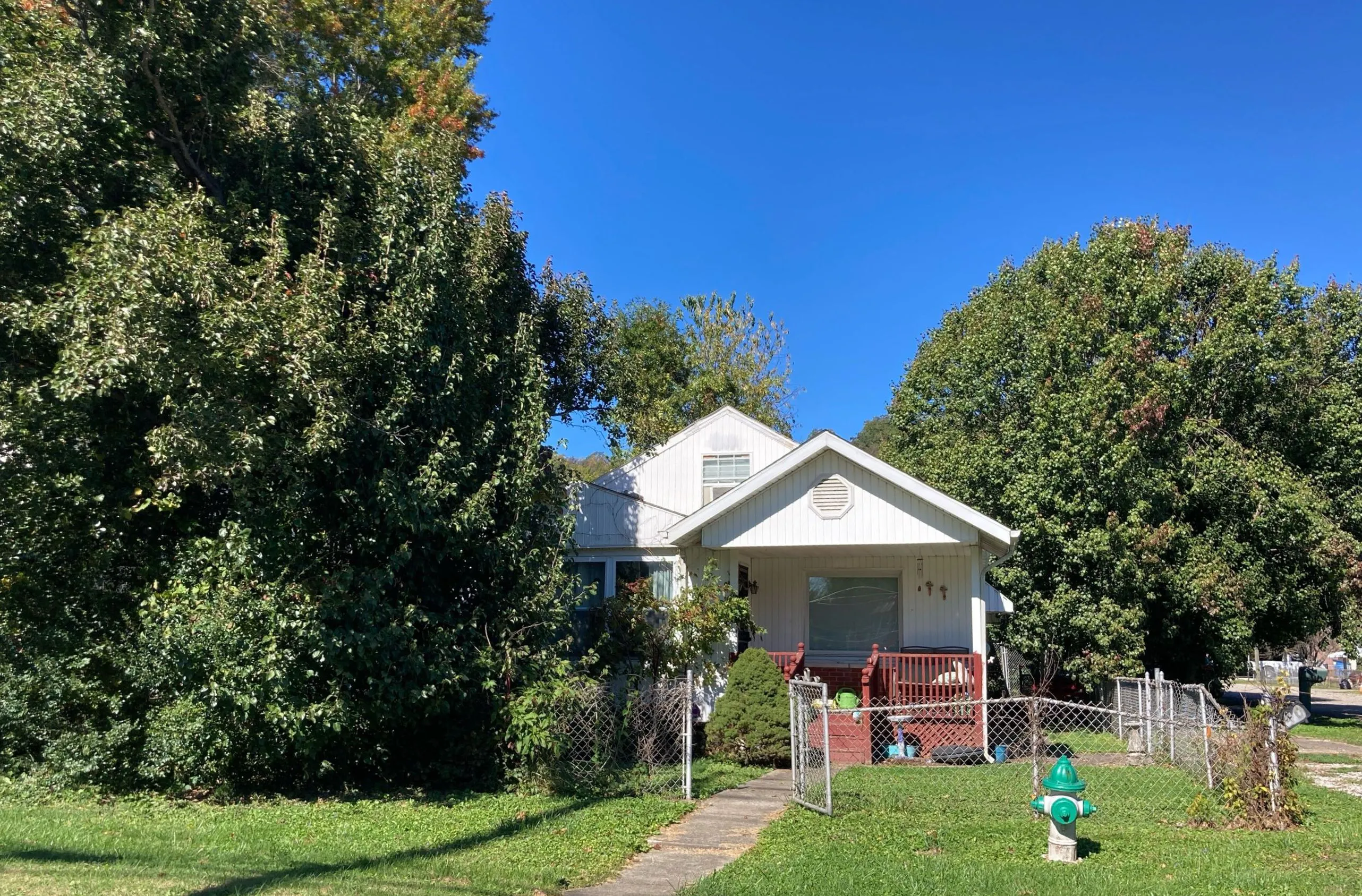 Altizer Ave, Huntington, WV 25705