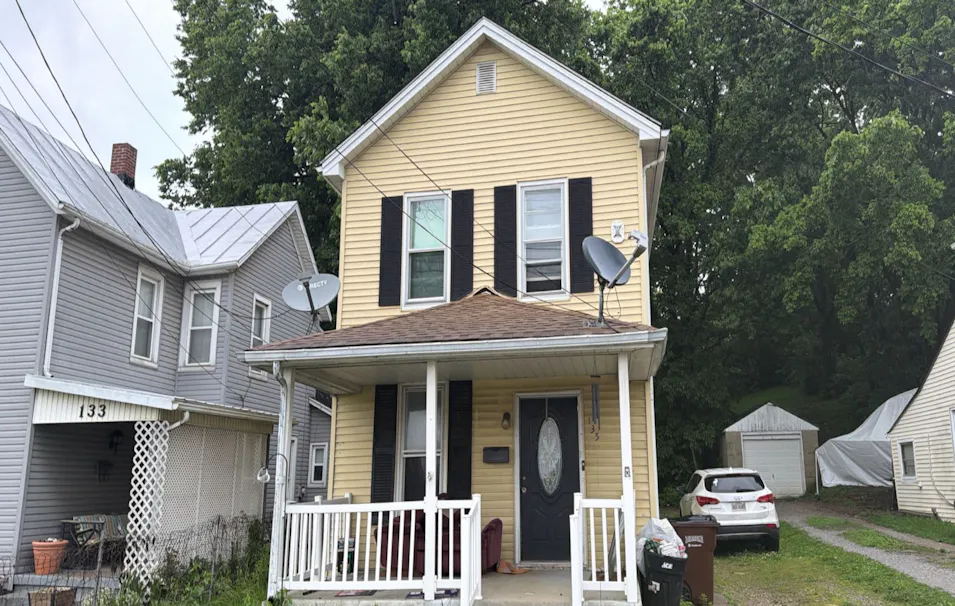 135 E 6th St Franklin, OH 45005, Warren County
