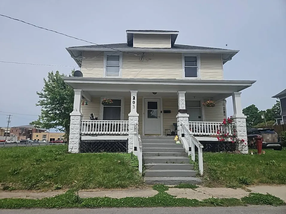203 N 14th St New Castle, IN 47362, Henry County