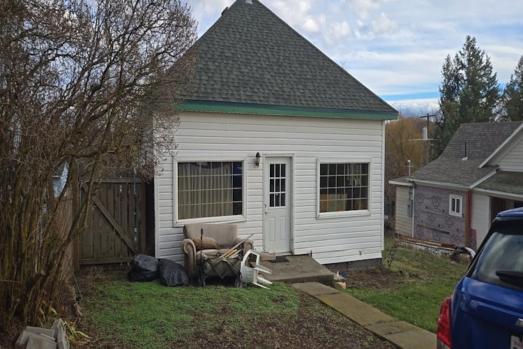 512 S Lebo St Tekoa, WA 99033, Whitman County