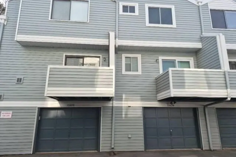Cedar Ave, Aurora, CO 80012