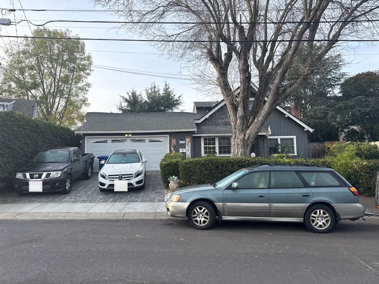 4106 Chaucer Dr Concord, CA 94521-3302, Contra Costa County