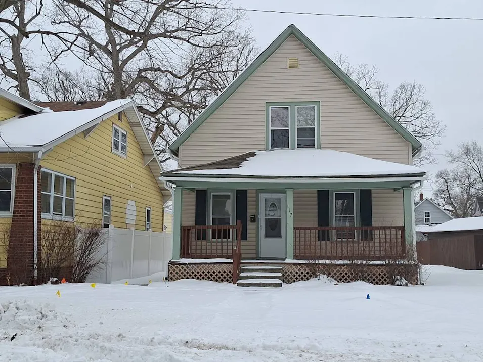 117 Fir St Michigan City, IN 46360-2514, Laporte County