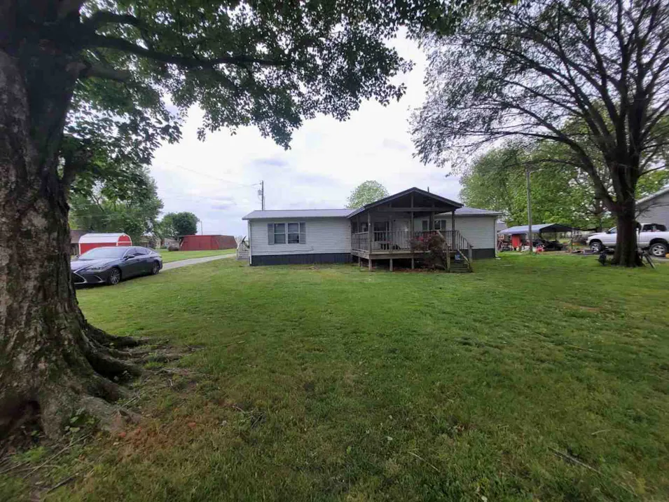 128 Chapel Hill Rd Morganfield, KY 42437, Union County