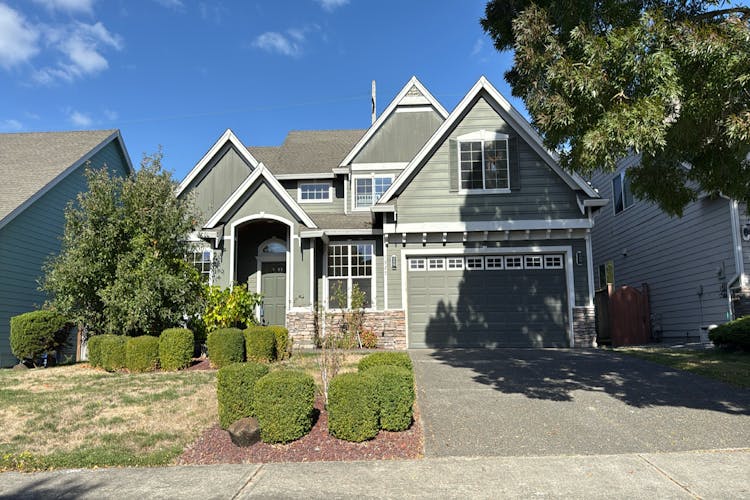 1925 32nd Ave Ct SW Puyallup, WA 98373, Pierce County