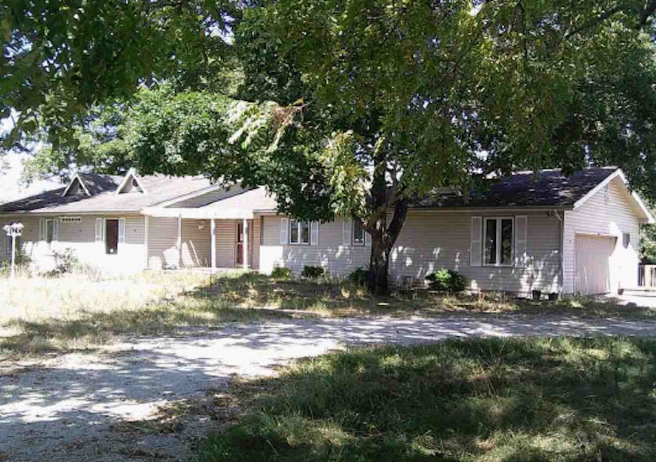 3905 West Farm Road 2 Brighton, MO 65617, Polk County
