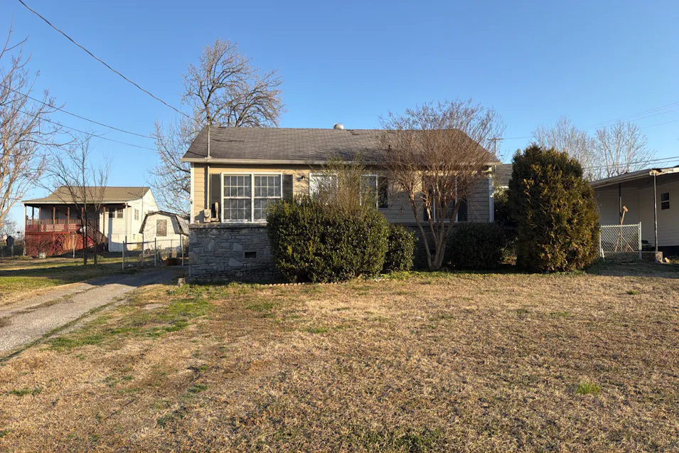 1503 Lawndale St Fayetteville, TN 37334, Lincoln County