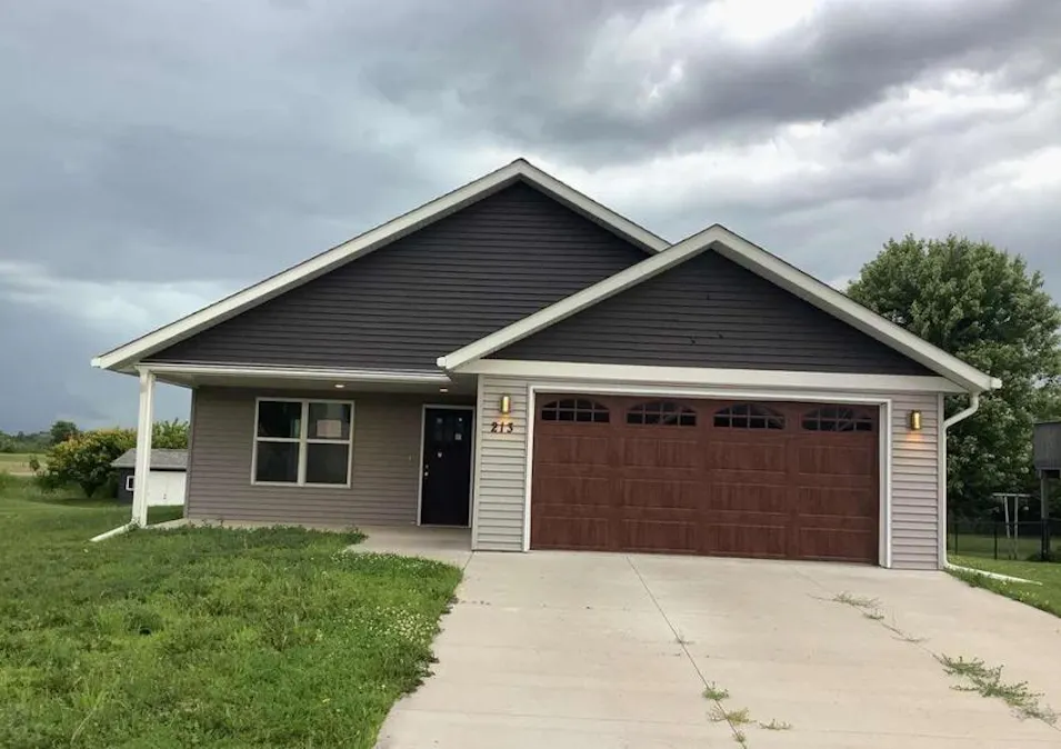 213 Century Ln Silver Lake, MN 55381, McLeod County