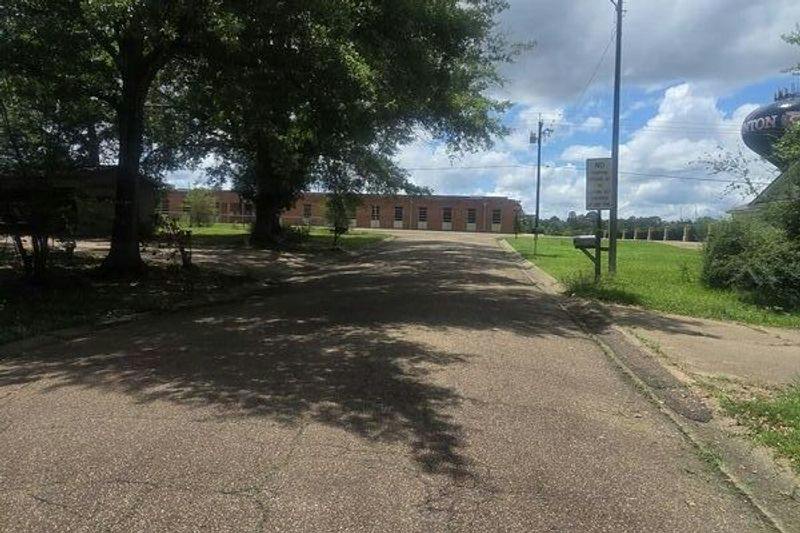Amherst St, Clinton, MS 39056