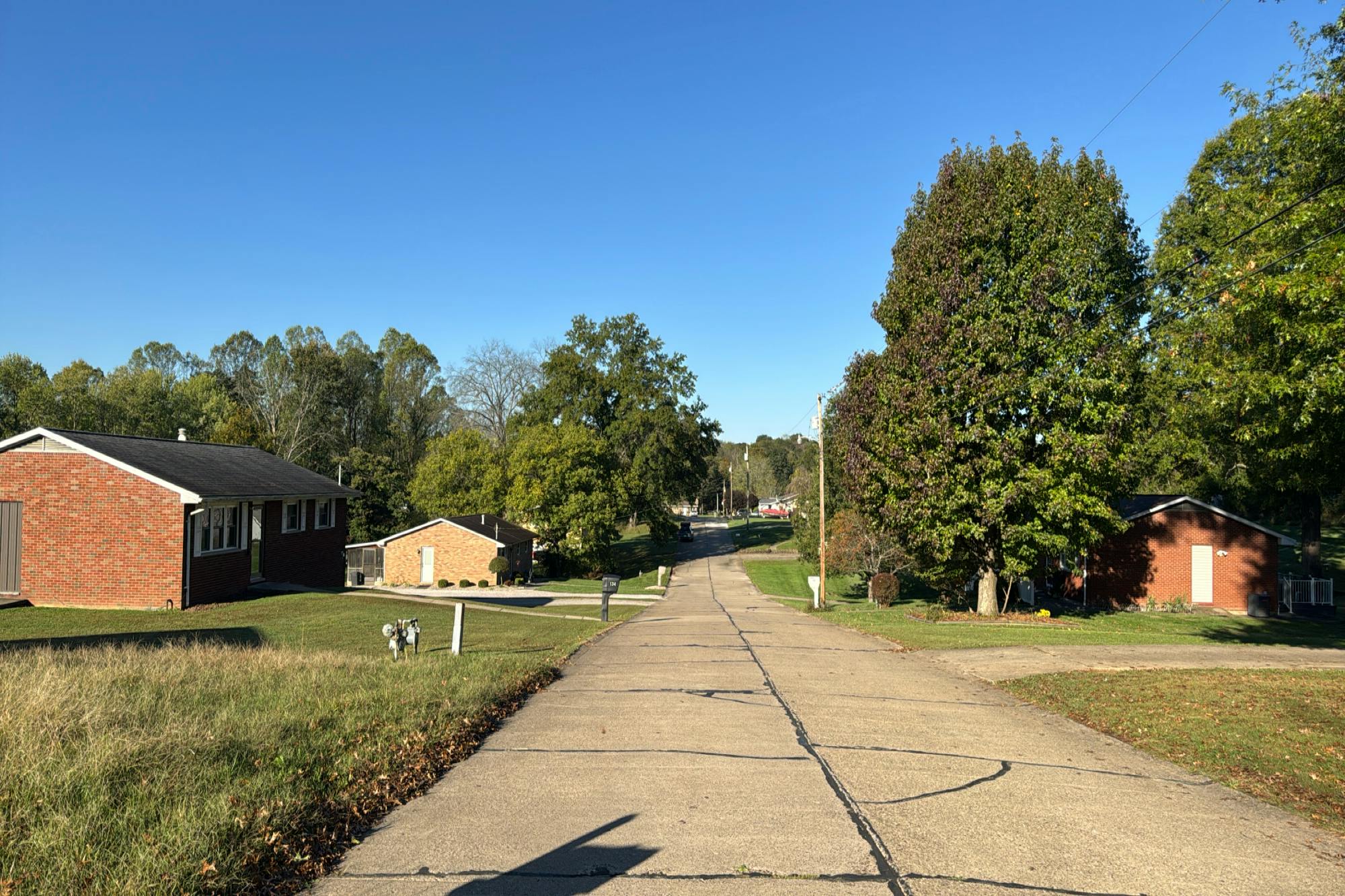 Maple Dr, Williamstown, WV 26187