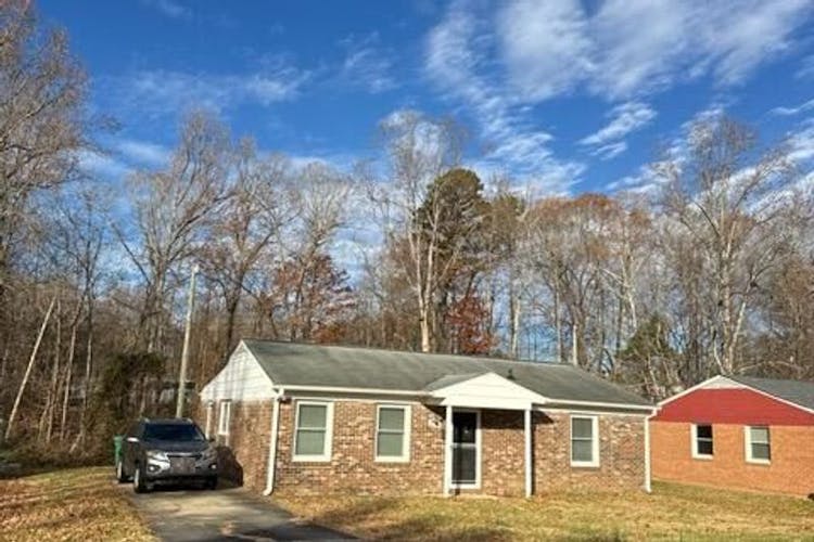 800 Kroll Lane High Point, NC 27260, Guilford County