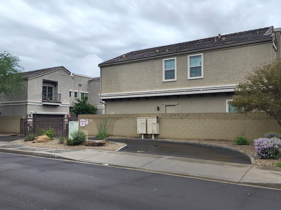 3034 N 33rd Pl Phoenix, AZ 85018, Maricopa County